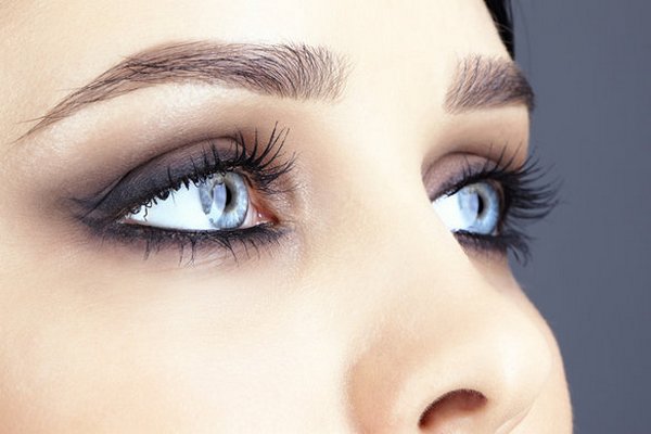 Какие секреты при нанесении макияжа нужно знать чтобы уменьшить форму глаз
